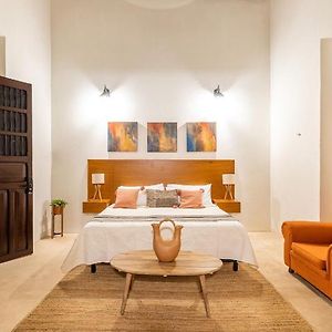 Casa Dos Lirios (A Boutique Bed&Breakfast)